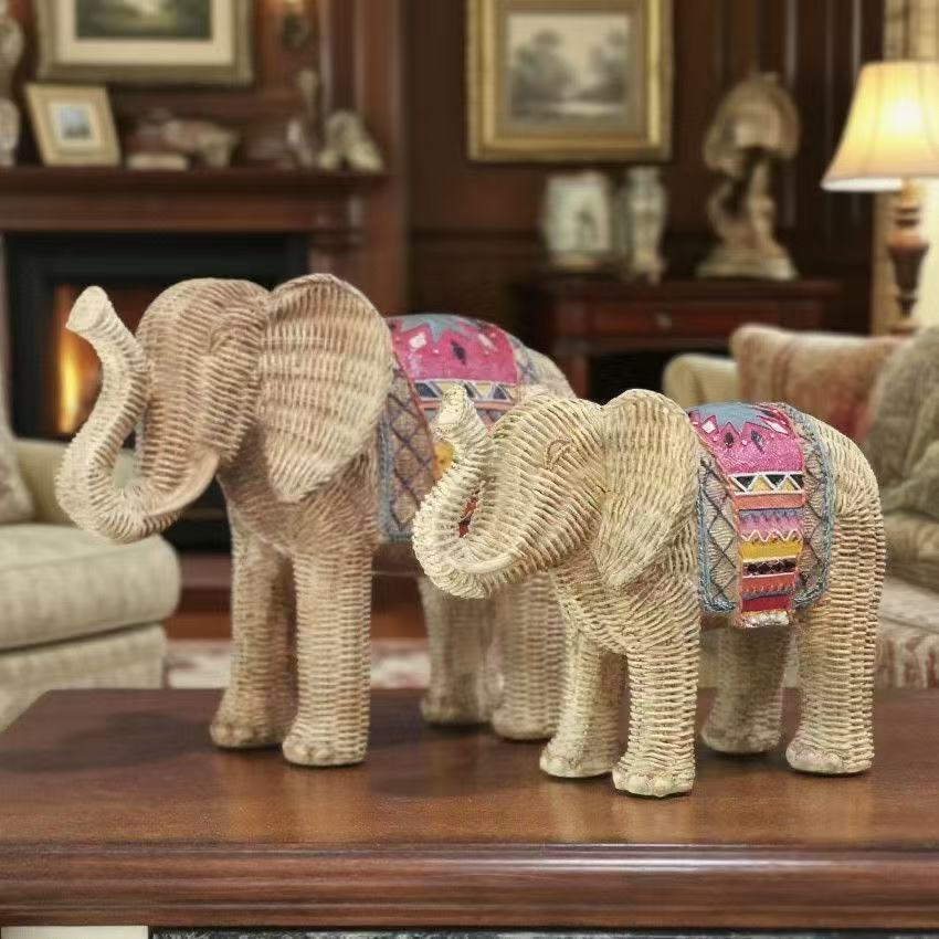 藤编大象摆件
